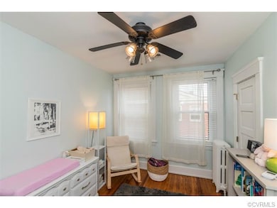 2nd bedroom