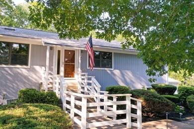 60 William St, South Dartmouth, MA 02748 - photo 2