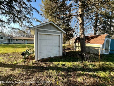 843 E Thomas L Pkwy, Lansing, MI 48917 - photo 4