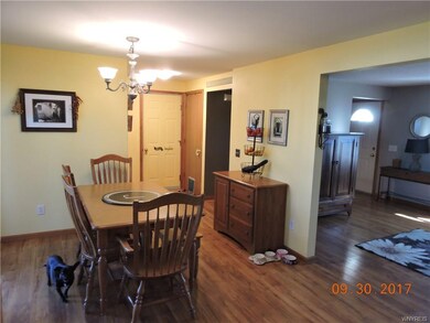 Kitchen / Dining