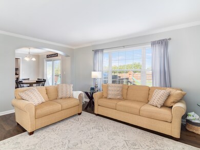 132 Oak Hill Ct, North Aurora, IL 60542 - photo 6