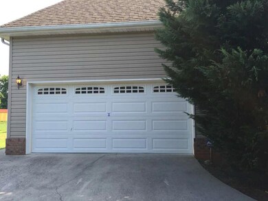 2 Car Garage