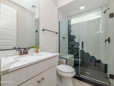 Downstairs EnSuite Bath