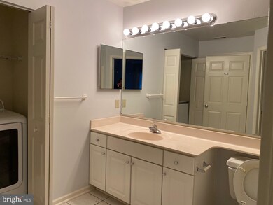 4401 Silverbrook Ln unit B101, Owings Mills, MD 21117 - photo 6