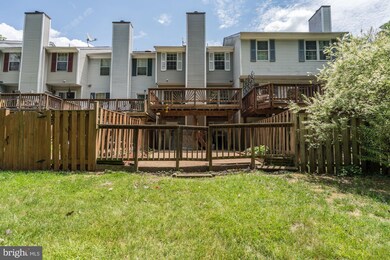 310 Felsted Ct, Sterling, VA 20165 - photo 2