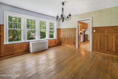 Interior 04