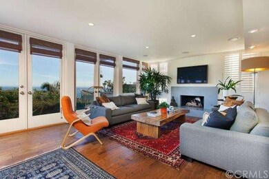 Downstairs living space with awesome ocean, hills 