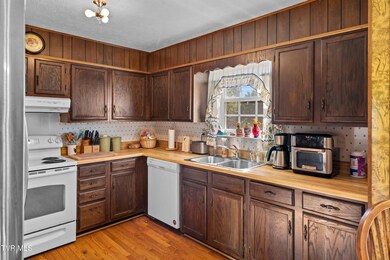 008-4146LeslieDrive-Morristown-TN-37814-