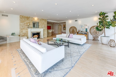 339 N Palm Dr unit 202, Beverly Hills, CA 90210 - photo 6