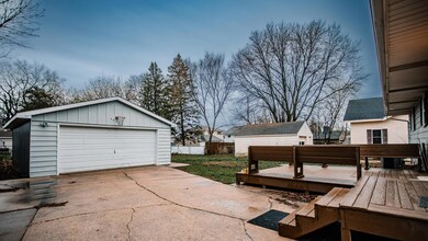 1605 4th St SW, Austin, MN 55912 - photo 5