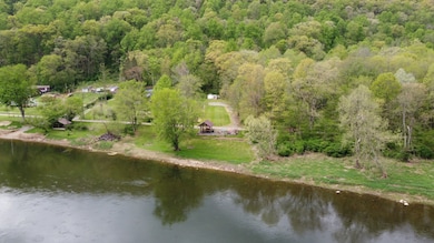 1412 Fishermans Cove Rd, Polk, PA 16342 - photo 4