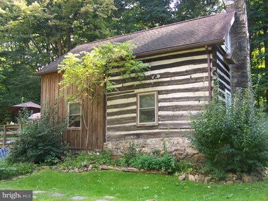 6902 Corning Rd, Zionsville, PA 18092 - photo 2