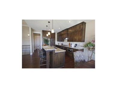 Tons of Cabinet Space!!