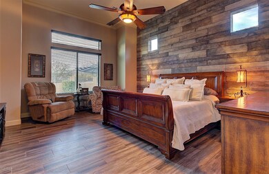 MASTER SUITE