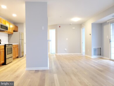 9601 Lake Pointe Ct unit 301, Upper Marlboro, MD 20774 - photo 2