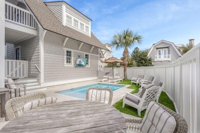 Private Pool and Entertaining area