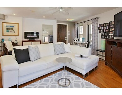 21 Moon St unit 8, Boston, MA 02113 - photo 2