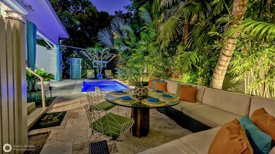 Resort Style Tropical Oasis