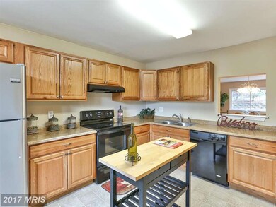 3 Hamlet Dr, Owings Mills, MD 21117 - photo 3