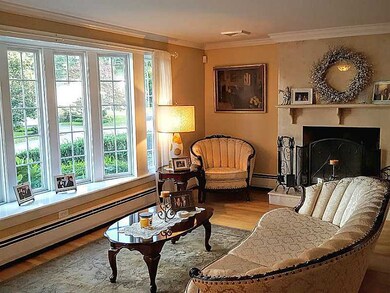 108 Deerfield Rd, Cranston, RI 02920 - photo 3