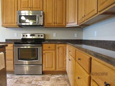 5002 Millenium Dr, Cedar Falls, IA 50613 - photo 4