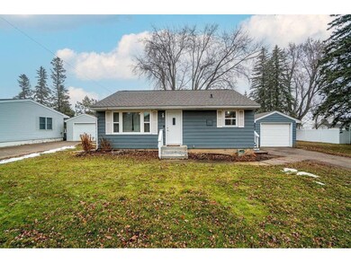 720 Newton St, Baldwin, WI 54002 - photo 2