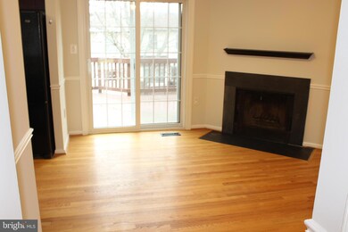 3021 Hickory Grove Ct, Fairfax, VA 22031 - photo 5