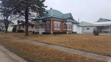 307 S Water St, Monona, IA 52159 - photo 2