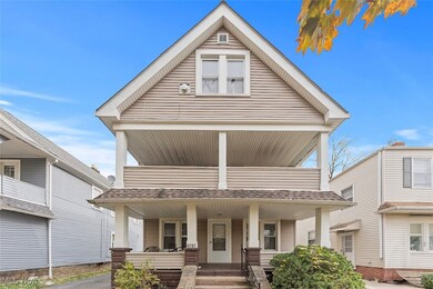 View of front facade with a porch
