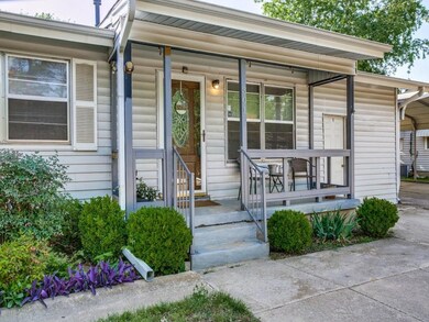 301 Anderson Dr, Hurst, TX 76053 - photo 6