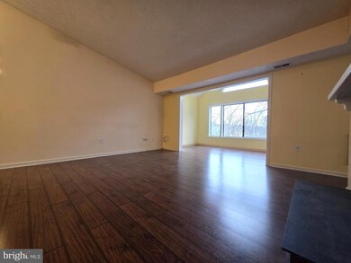 58 Windbrooke Cir, Gaithersburg, MD 20879 - photo 5