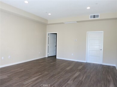 1506 W Artesia Square unit D, Gardena, CA 90248 - photo 3