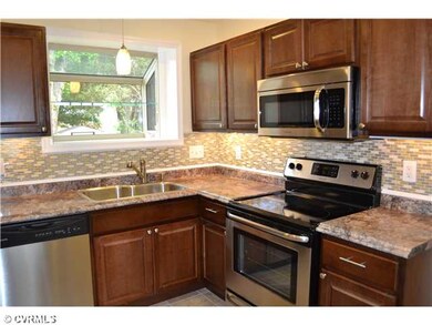 Kitchen - Wow! This kitchen will take your breath 
