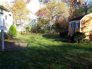 31 Pepper Bush Trail, Saunderstown, RI 02874 - photo 4