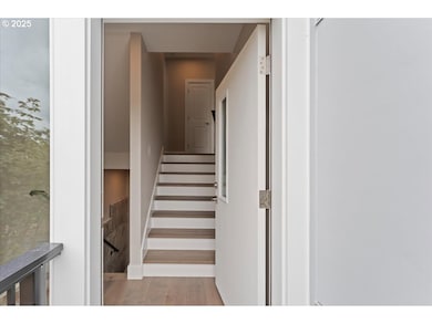 9818 SW 34th Place, Portland, OR 97219 - photo 3