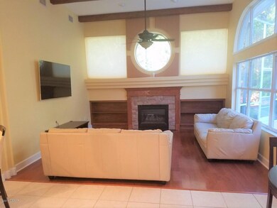 Family Room (2)