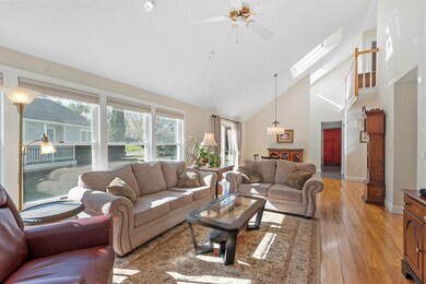 110 Hawthorne Village Rd unit U411, Nashua, NH 03062 - photo 4