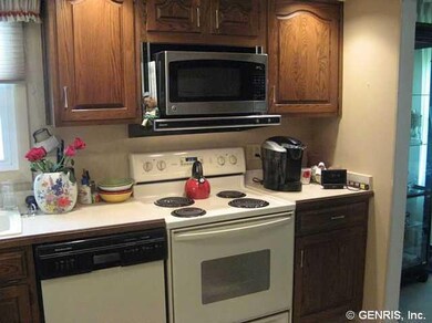 Other Plenty of Counter Space - Large Eat-in Kitch