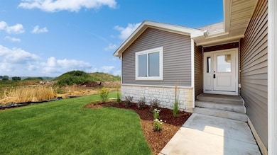 9644 NW 82nd Ave, Johnston, IA 50131 - photo 2