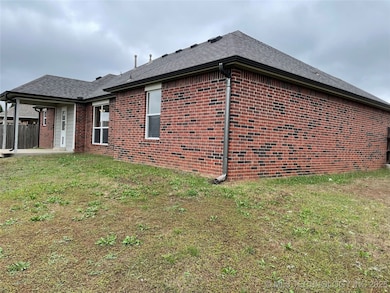 2100 S Haynie Ct, Skiatook, OK 74070 - photo 3