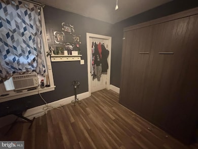 9 E Basin St, Norristown, PA 19401 - photo 5