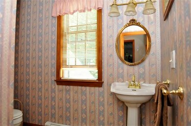 17 Magnolia Dr, Rockland, MA 02370 - photo 5