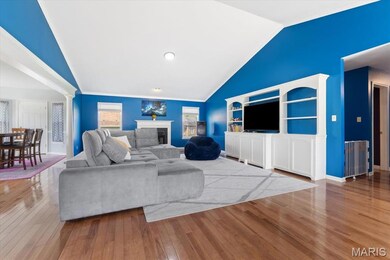 3903 Triple Crown Dr, Florissant, MO 63034 - photo 6