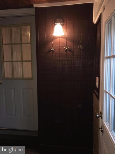 556 Scrabble Rd, Martinsburg, WV 25404 - photo 4