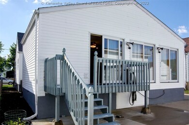 331 18th St, Dunbar, WV 25064 - photo 6