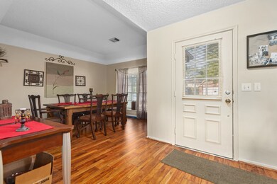 5106 Spring Branch Dr, Pearland, TX 77584 - photo 4