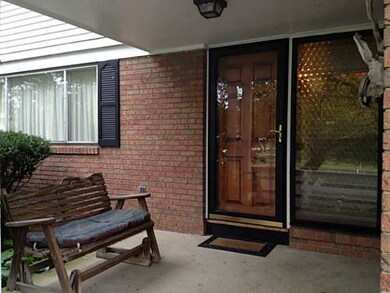 5827 Satinwood Dr, Columbus, OH 43229 - photo 7