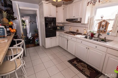 748 Hanson Ave, Perth Amboy, NJ 08861 - photo 5