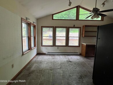 127 Sugar Hill Rd, Saylorsburg, PA 18353 - photo 3