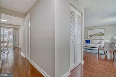 511 Fuselage Ave, Essex, MD 21221 - photo 4